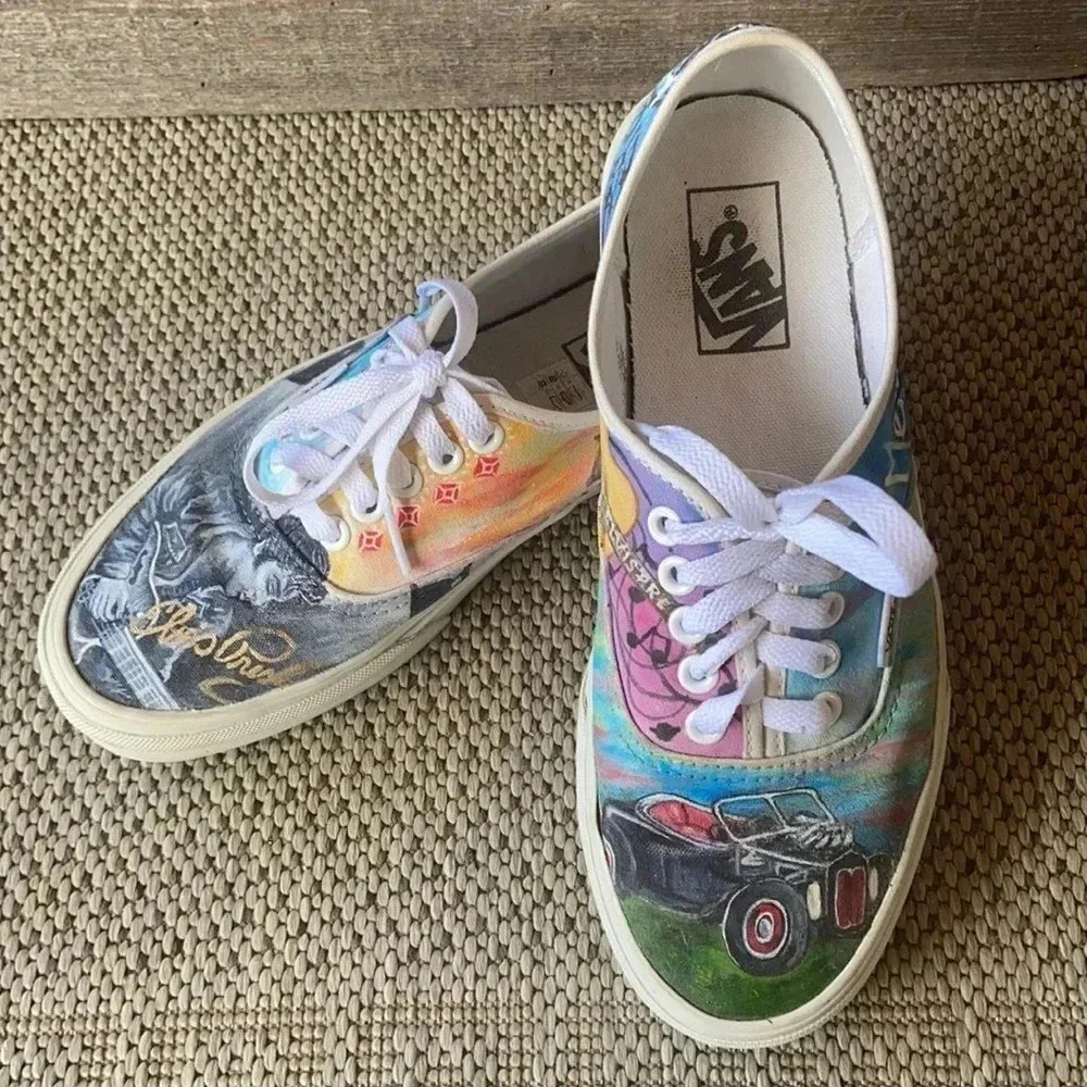 🎉HOST  PICK* Custom painted ‘ ELVIS PRESLEY ‘ Vans!